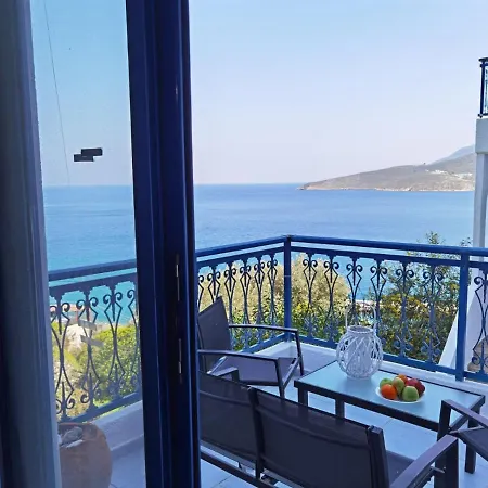 Marinas Studios Livadia  Exterior photo